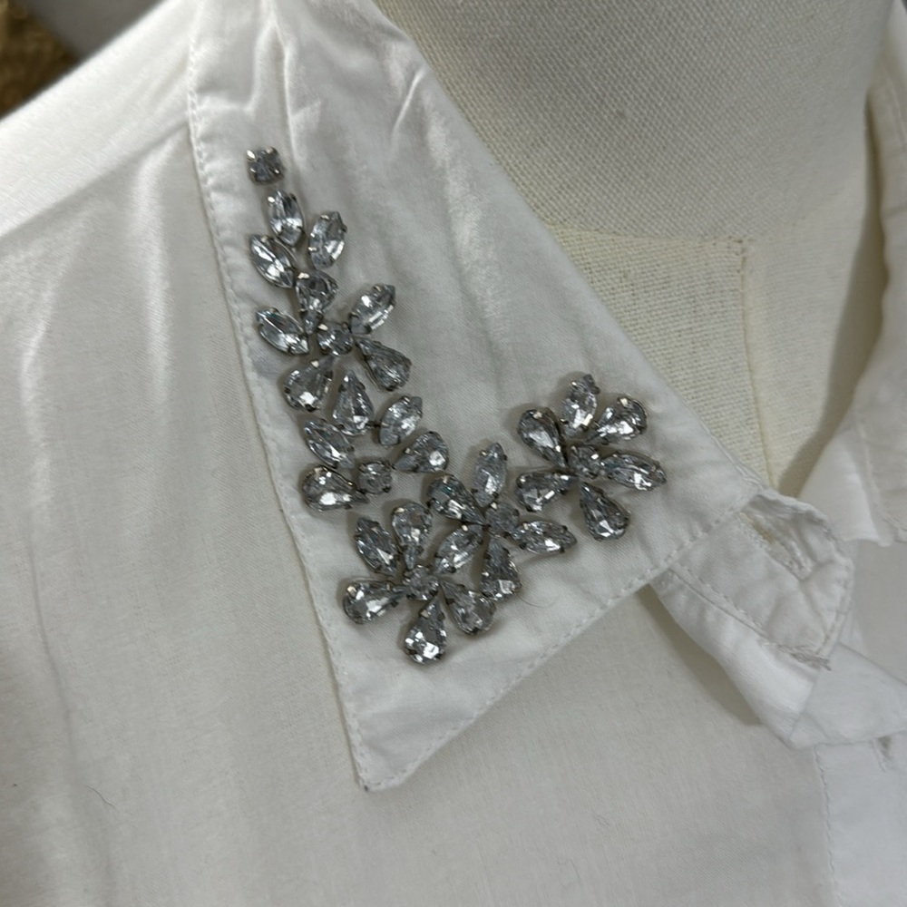 White Button Up Shirt Formal Embellishment Collared Women’s Size L Long Sleeve - Picture 10 of 12